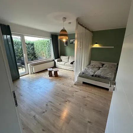 Moderne Wohnung Mit Privatzugang Und Terrasse Appartement *